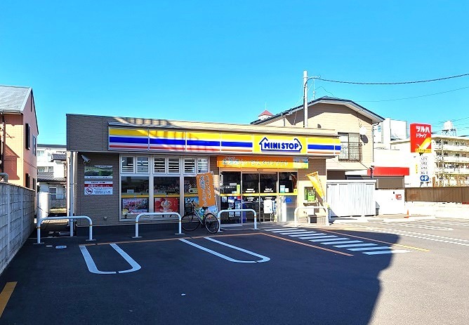USハイツ コンビニ