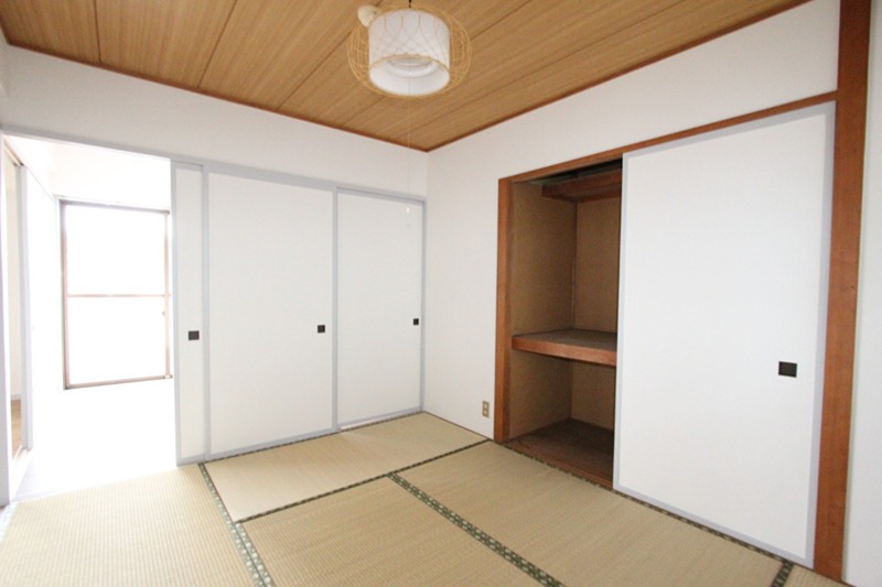 横山ハイツ ベッドルーム