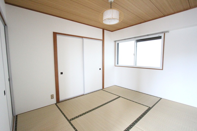 横山ハイツ ベッドルーム