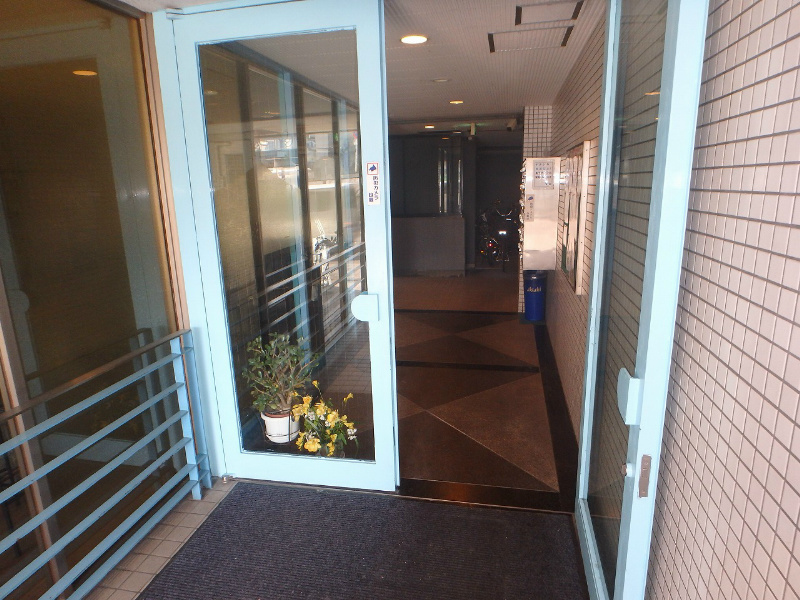 リアライズ中之島 エントランス