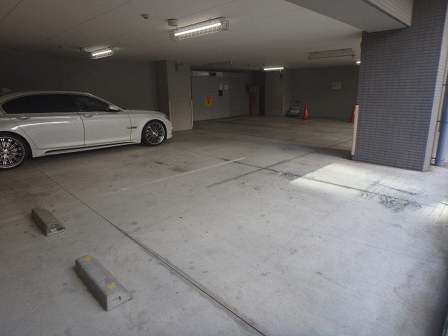 ＫＤＸ堺筋本町レジデンス 駐車場