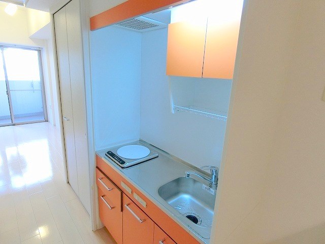 セレニテ本町ROJI02 キッチン