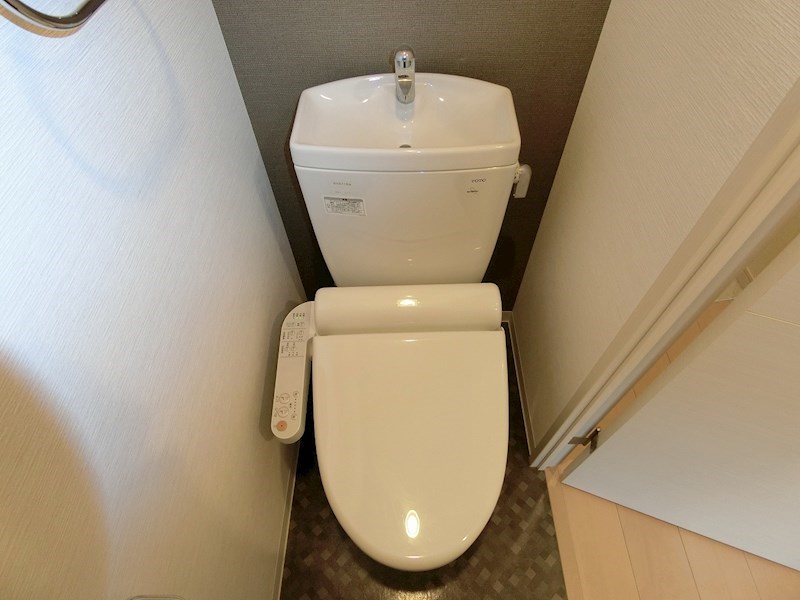 アドバンス東梅田アクシス トイレ