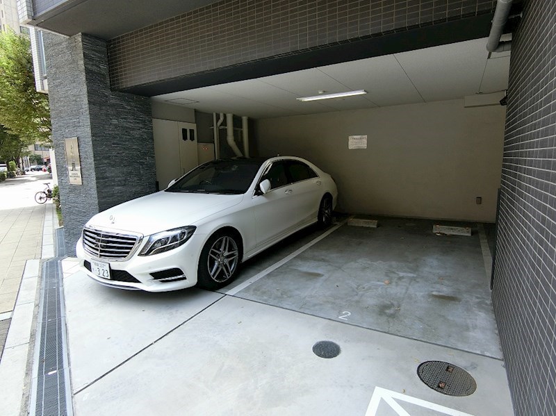 アドバンス東梅田アクシス 駐車場