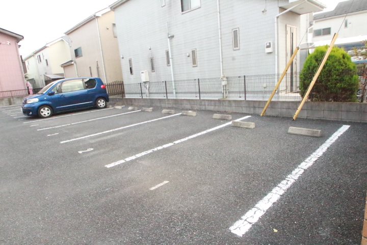 ボナール松ヶ丘 駐車場