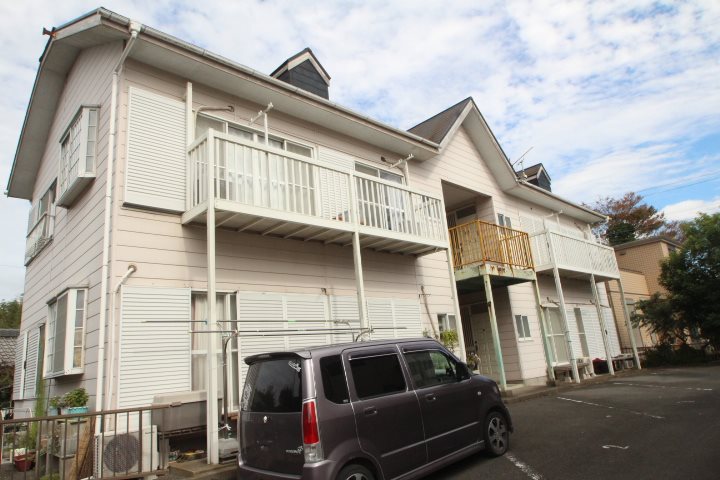 ホワイトハイツ深堀 外観
