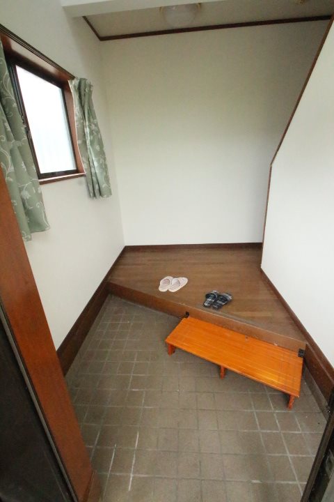 佐倉戸建て 玄関