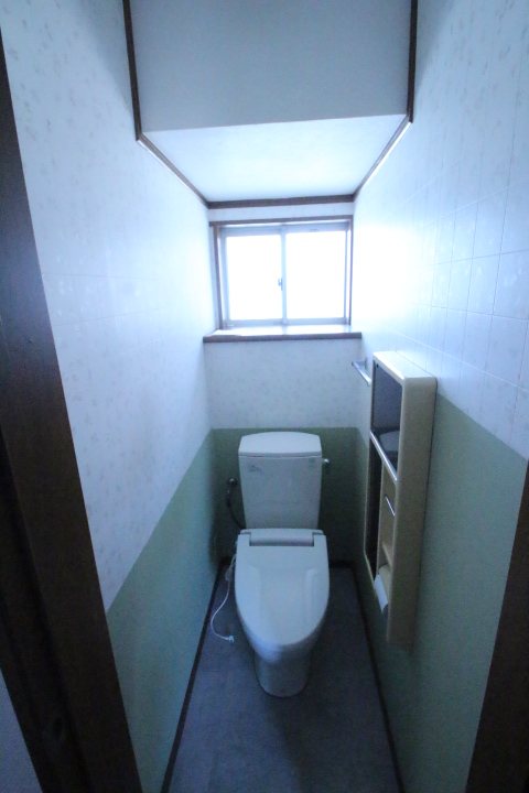 南中島戸建て トイレ