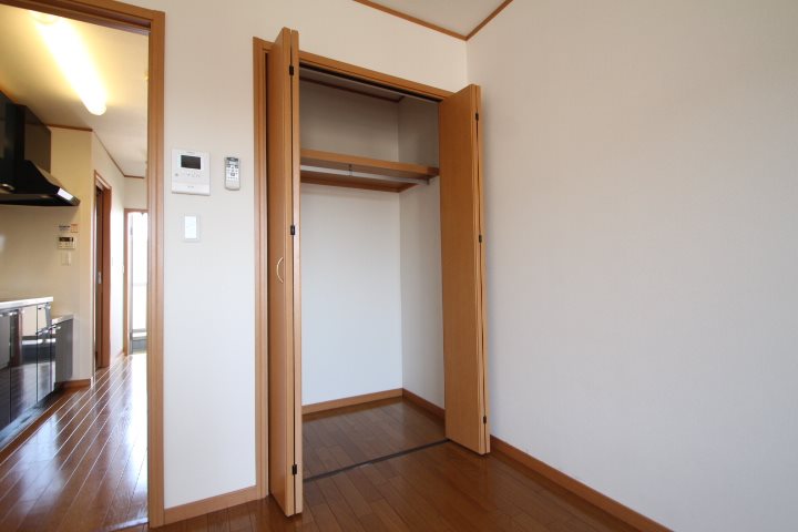 茨城県龍ケ崎市藤ケ丘７丁目7-1 収納