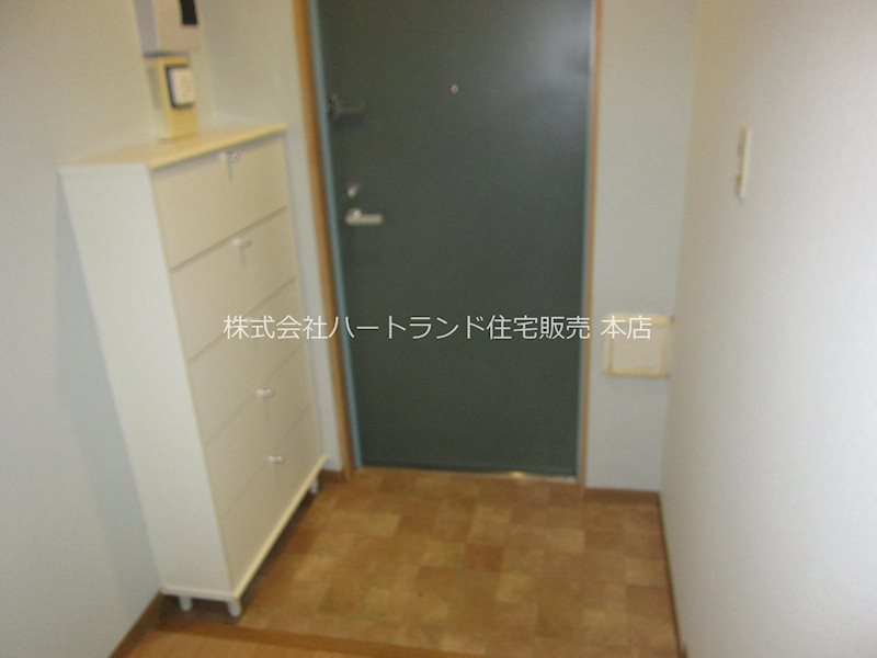 ルションオクサワ   玄関