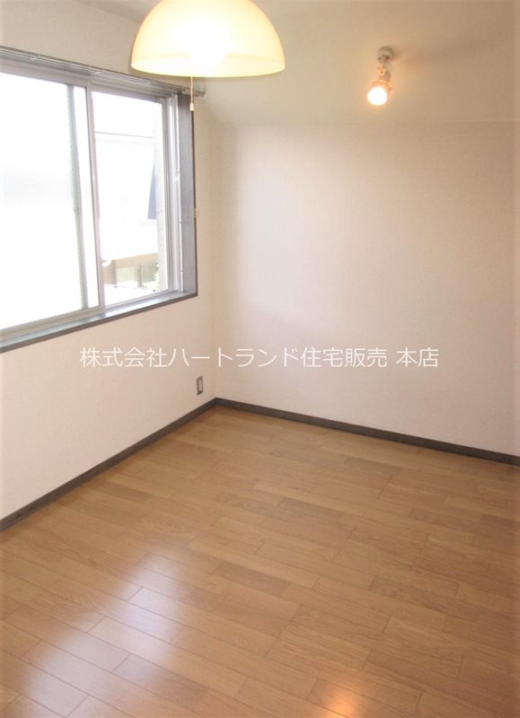 メゾンジュメル ベッドルーム