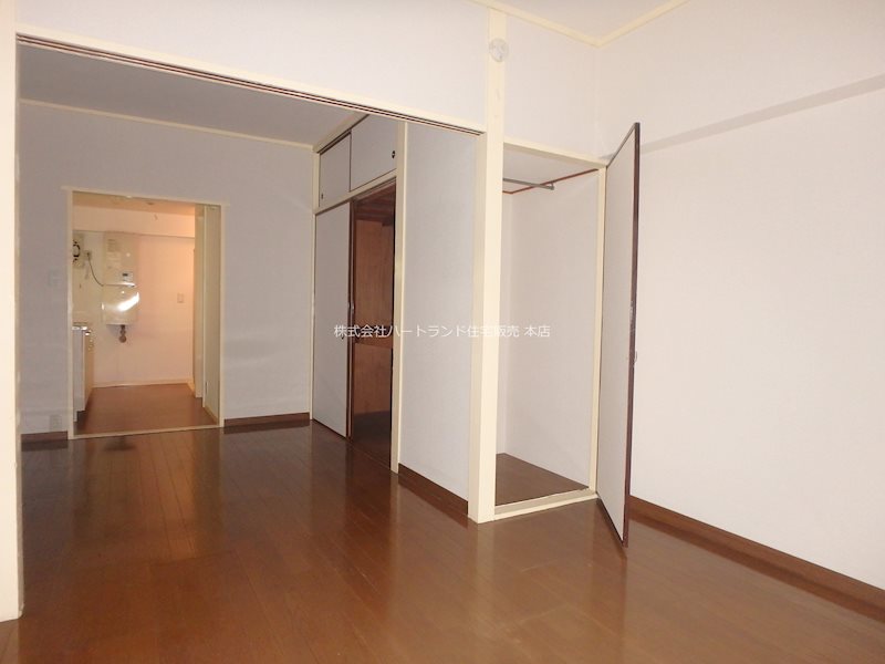 田中ビル ベッドルーム