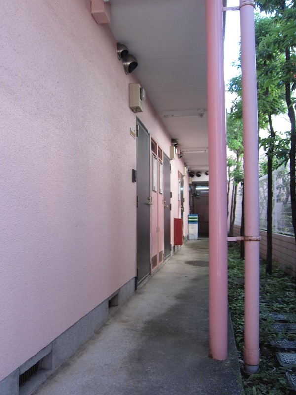 ハウス２４  玄関