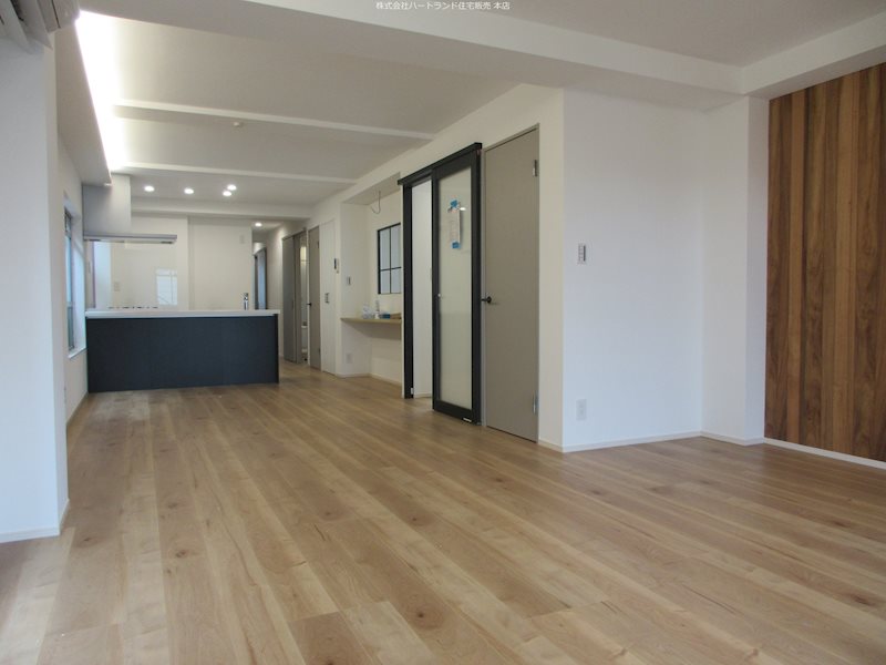 リビング AXIS BTビル 玄関