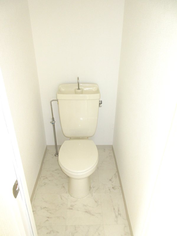 バストイレ別です。 ドミール91 その他1