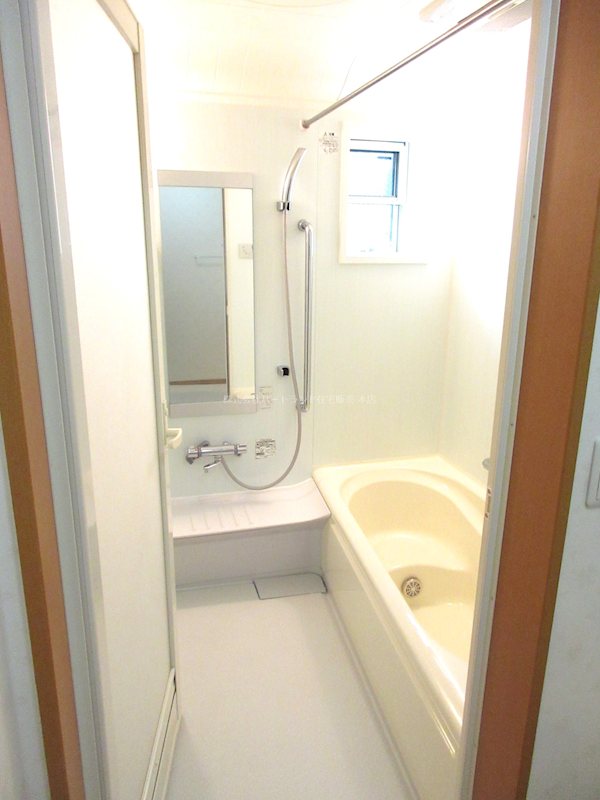 ライラックメゾネット（タウンハウス） 風呂画像