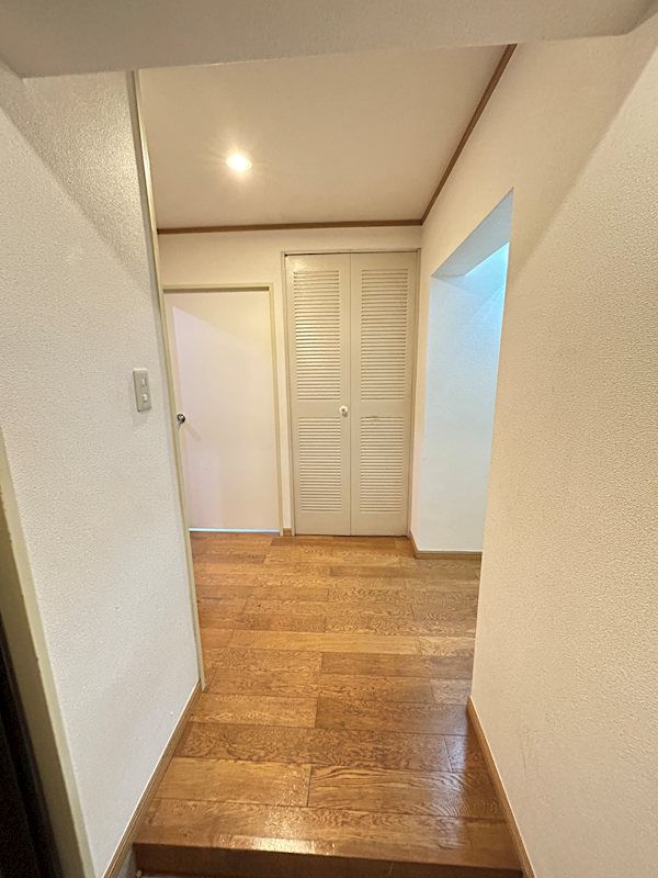 イトーピア鶴見 玄関