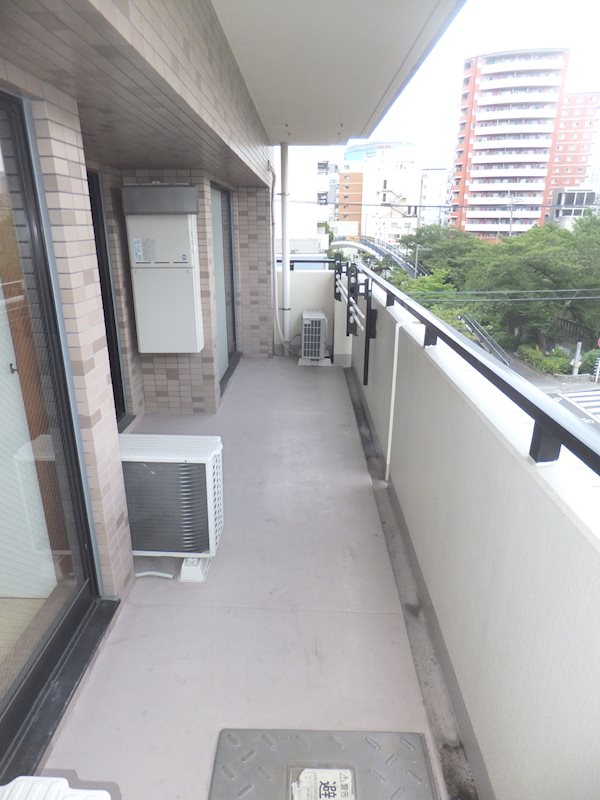 アールケープラザ横浜 ベランダ