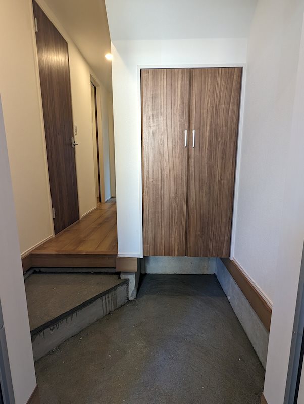 ユニテ駒岡　 玄関