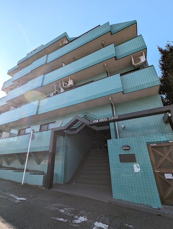 ヴァンハウス寺尾 204号室 外観