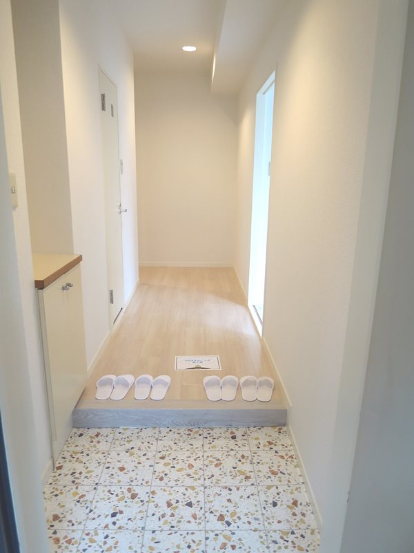 サンシャイン二本木 玄関