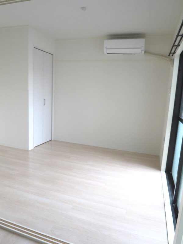 サンシャイン二本木 ベッドルーム