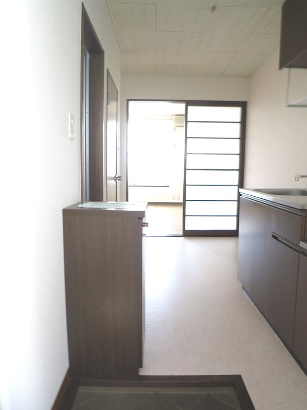 佃野フーガトミー 玄関