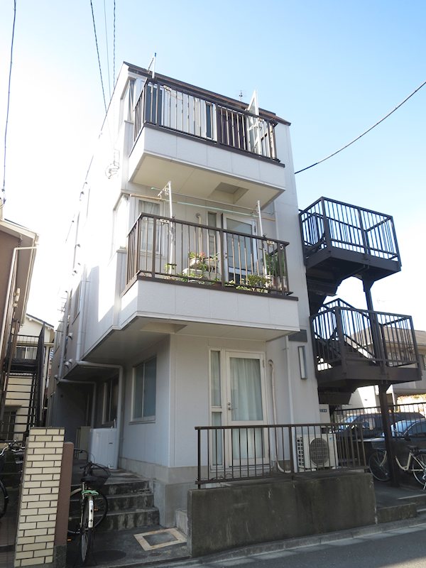 サンファミール川島 201号室 外観