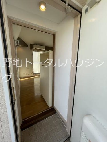 リベルテ 玄関