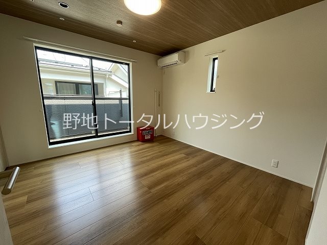 ベッドルーム