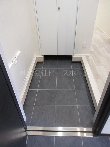 ストック羽沢 玄関