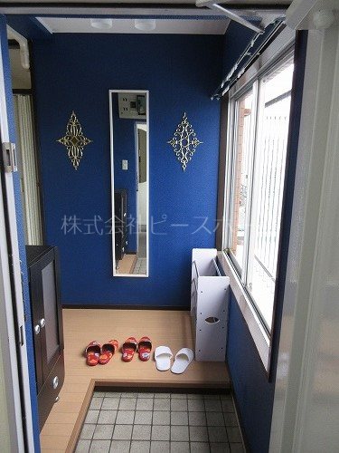 あおきビル 玄関