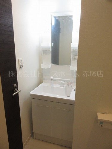 アーベインテラス氷川台 洗面所