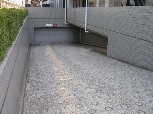 エースCity 駐車場