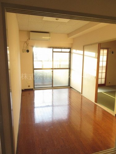 長瀬第三マンション ベッドルーム