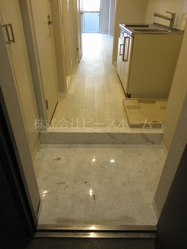 アパートメンツ練馬北町 玄関
