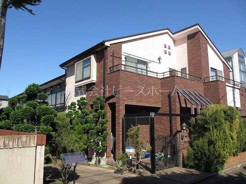スタンザエモジオーネ その他
