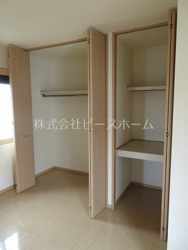 SKモナリエ・成増 収納