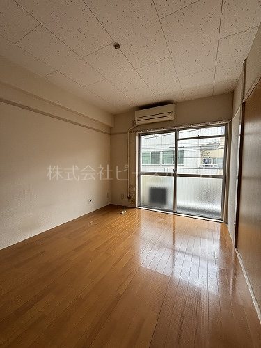 徳丸学院ビル ベッドルーム
