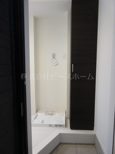 アーベインテラス氷川台 玄関