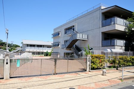 チェリーレジデンス 小学校