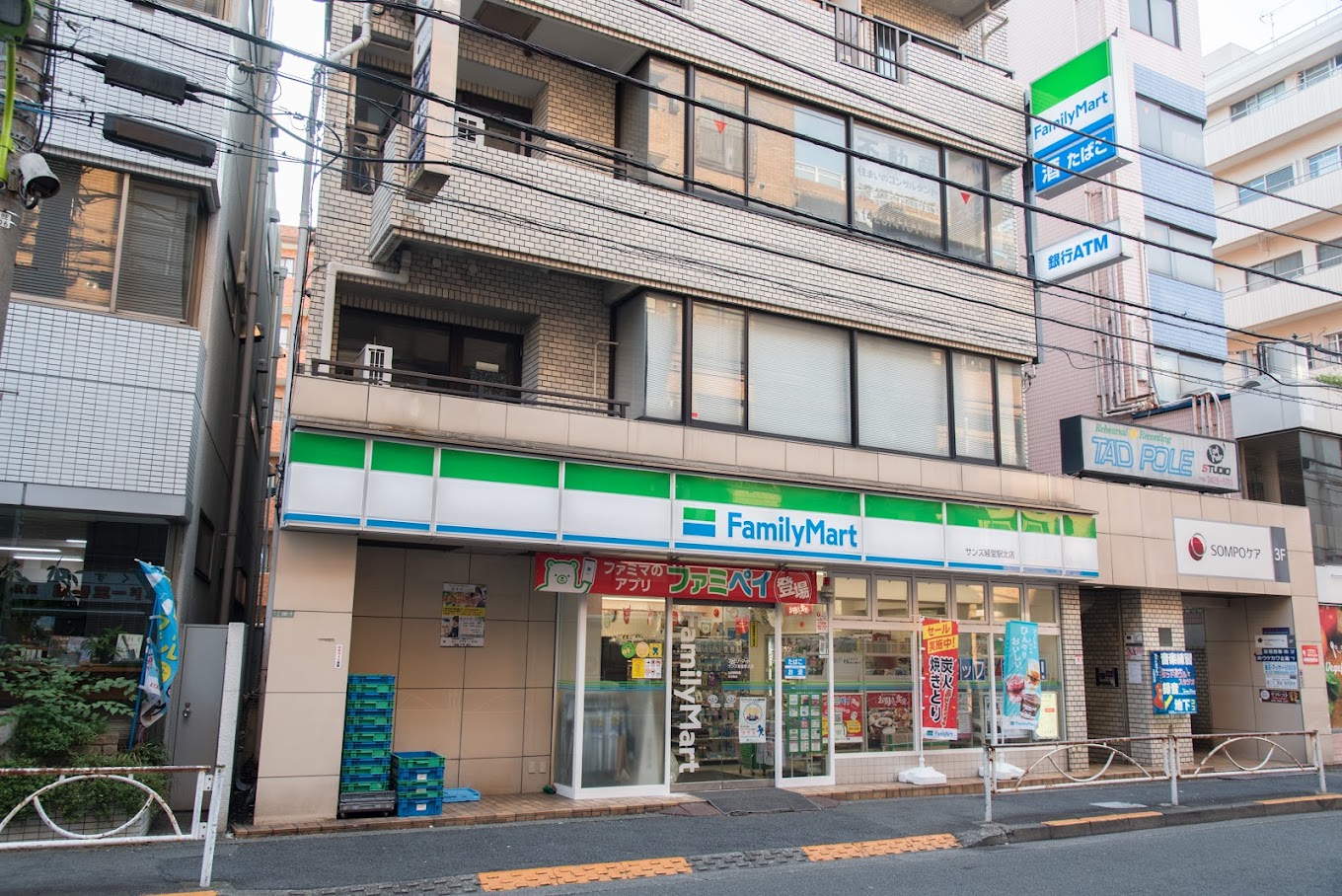 川本ビル コンビニ