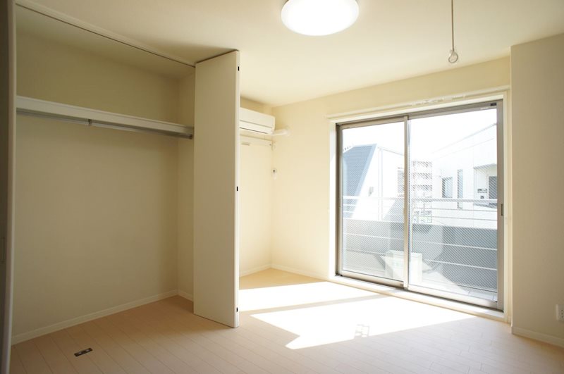 シャルム本郷Ⅱ番館 収納