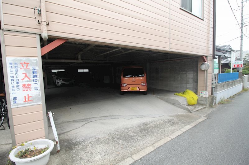杉本マンション  駐車場