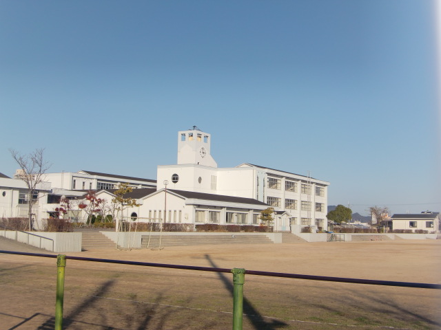 弥生が丘Ⅱ番館 小学校