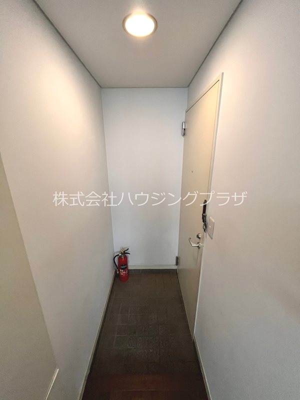 アゼリア梅ヶ丘 玄関