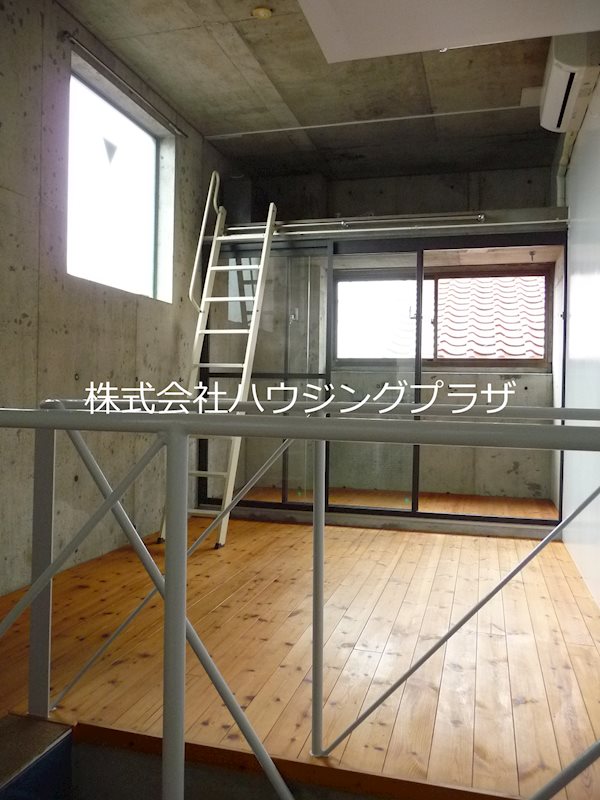 アンドギャラリービル リビング