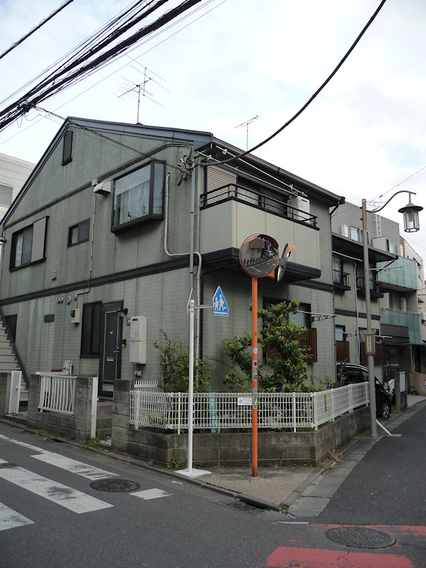 ファミリー経堂 102号室 外観