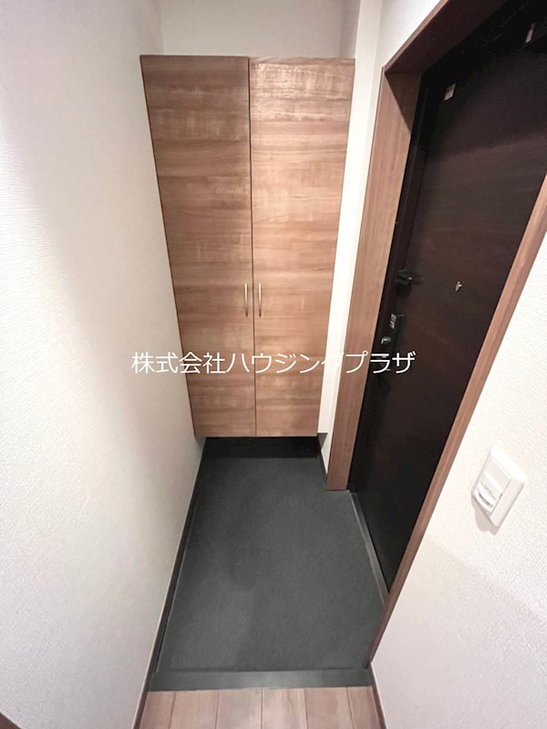 アンバサダレジデンス西新宿 玄関