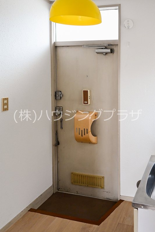 コーポ住山 玄関